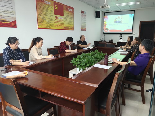 省民爆公司工會主席石飛圍繞《習(xí)近平在福�?十五�?---“習(xí)近平要求件件有反饋，事事有落實”》上黨課_調(diào)整大小.jpg