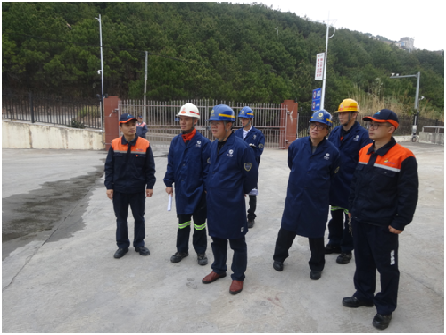 富興建設(shè)-劉睿-上杭縣應(yīng)急管理局、工信科技局、公安局、交通運(yùn)輸局聯(lián)合檢查組到上杭分公司開(kāi)展民爆物品使用、儲(chǔ)存聯(lián)合檢�?~1.png