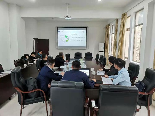 丁海峰：福建省建筑科學(xué)研究院到龍巖分公司指導(dǎo)省級綠色工廠申報(bào)工作~1.jpg