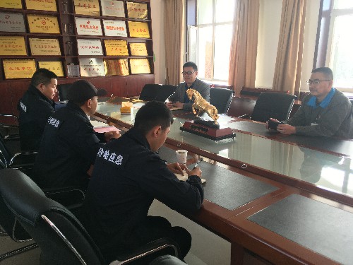 德令哈市應急保障服務中心到青海東諾公司開展應急保障專項檢查~1.jpg