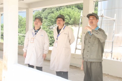 格式工廠福安胡廷淦：圖為何浦寨到生產(chǎn)現(xiàn)場實(shí)地調(diào)研 (2).jpg